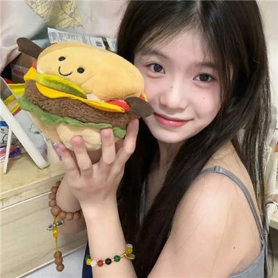 三凤嬉春